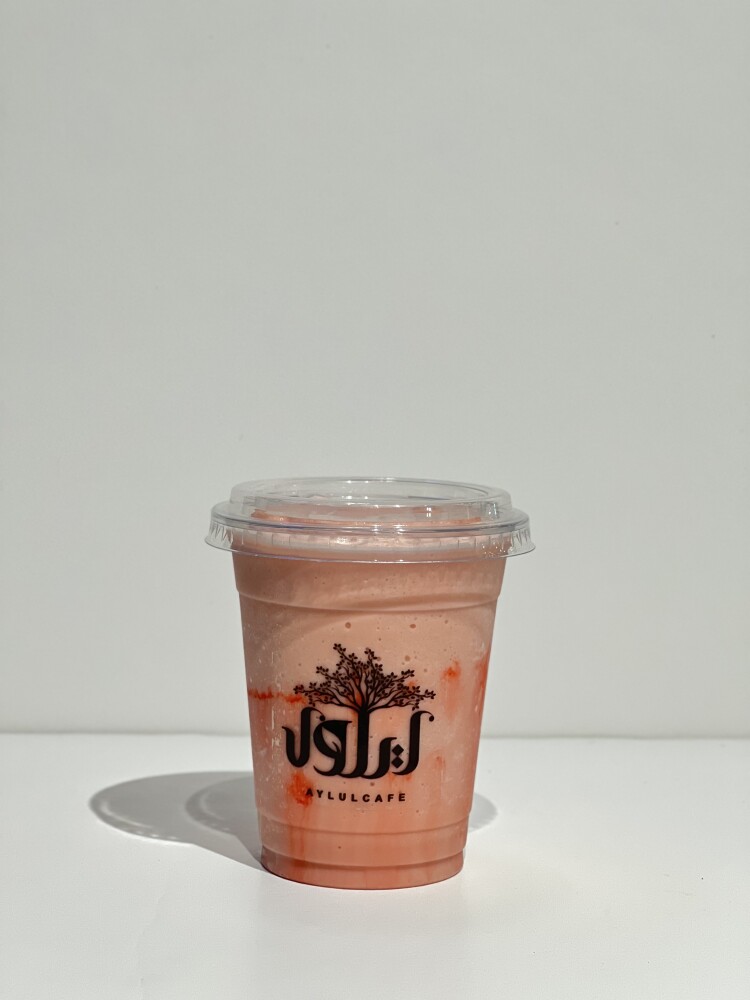 ميلك شيك فراوله/ Milkshake strawberry